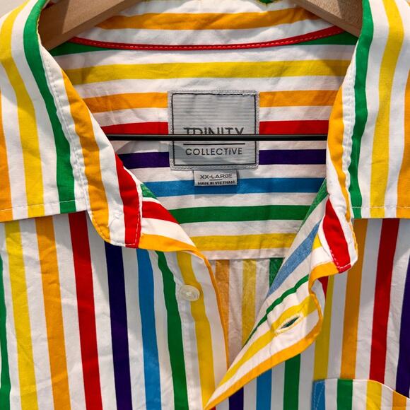 Trinity Collective Short Sleeve Button Down Shirt Men's 2XL Pride LGBTQIA - Picture 3 of 8